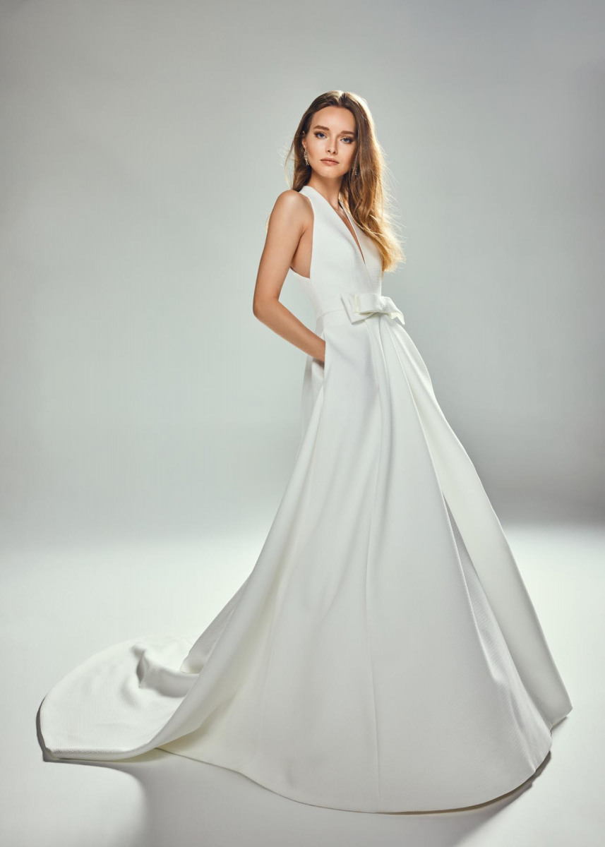 Jesus peiro clearance wedding dress prices